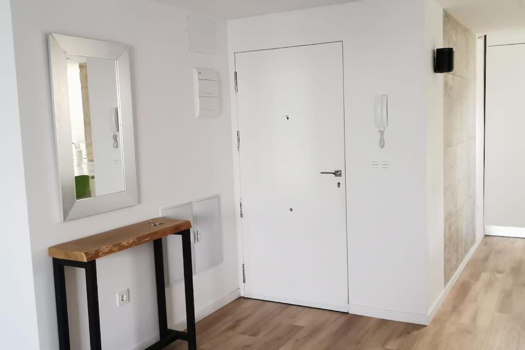 Lujoso Apartamento En Primera Linea De Playa Alicante Exterior foto