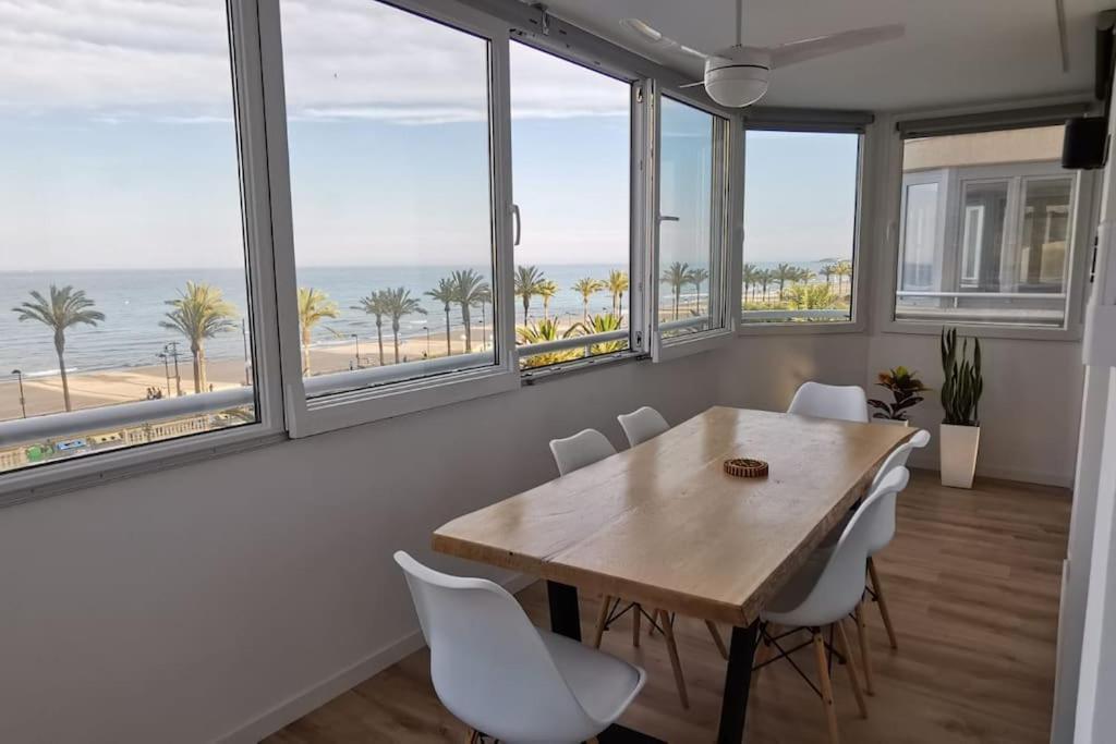 Lujoso Apartamento En Primera Linea De Playa Alicante Exterior foto